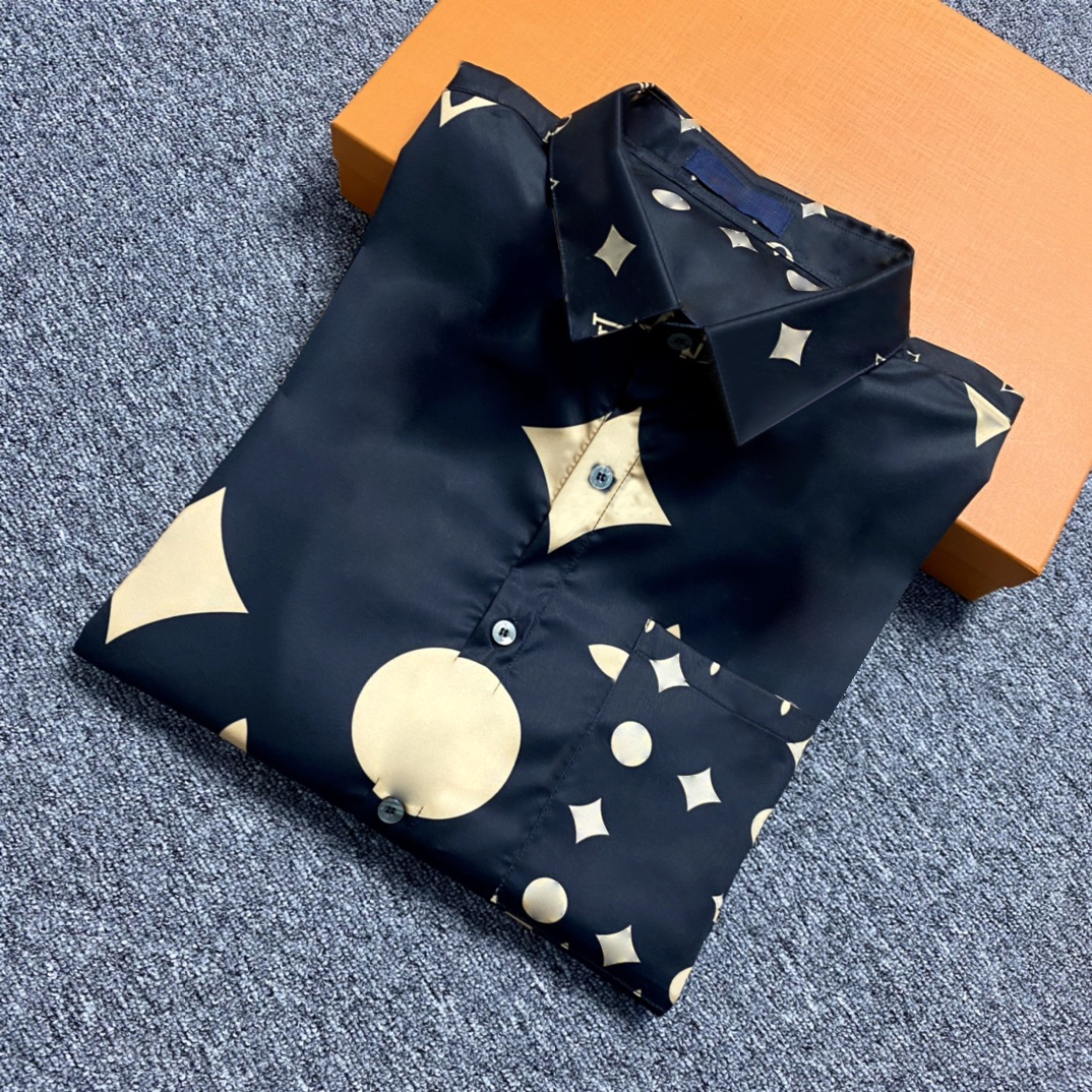 1A935W Designer spring summer Casual Shirts fashion shirt letters Tee printing men women cotton black top quality tops brand, No pay
1A935W Designer spring summer Casual Shirts fashion shirt letters Tee printing men women cotton black top quality tops brand, No pay
