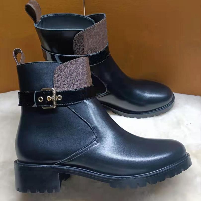 Top quality Autumn winter Martin boots woman Flat bottom Travel Belt buckle 100% leather lady letter black ankle boot Soft cowhide women designer shoes Large size 35-42, Extra shoebox
Top quality Autumn winter Martin boots woman Flat bottom Travel Belt buckle 100% leather lady letter black ankle boot Soft cowhide women designer shoes Large size 35-42, Extra shoebox