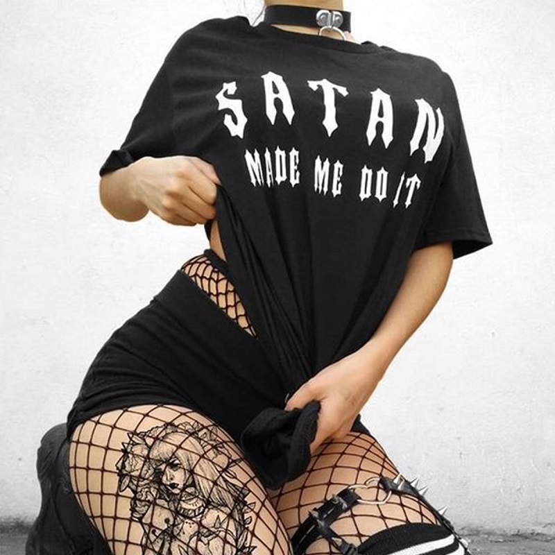 Satan Made Do It Letter Printed Gothic Style Cool Grunge Women Tee T-Shirt Hip Hop Punk Harajuku Hipster Casual Black Top 210518
Satan Made Do It Letter Printed Gothic Style Cool Grunge Women Tee T-Shirt Hip Hop Punk Harajuku Hipster Casual Black Top 210518