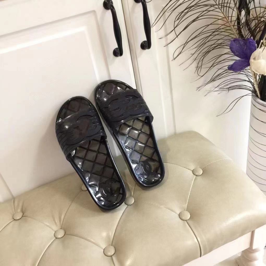 2021 brand luxury designer Mens Womens Slipper Laser Summer Sandals Beach Slides Slippers Ladies Sandali Bathroom Shoes Classic B467823nt, Black
2021 brand luxury designer Mens Womens Slipper Laser Summer Sandals Beach Slides Slippers Ladies Sandali Bathroom Shoes Classic B467823nt, Black