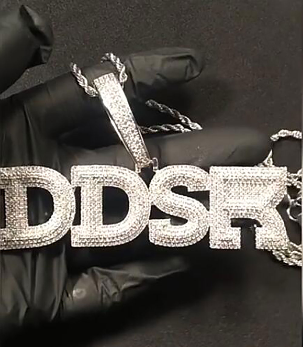 Custom Name A- Z Three layer Stones Letters Pendant Necklace For Men Women Gifts Cubic Zirconia Charm Hip Hop Jewelry
Custom Name A- Z Three layer Stones Letters Pendant Necklace For Men Women Gifts Cubic Zirconia Charm Hip Hop Jewelry