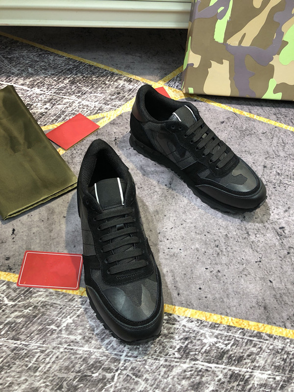 Top Quality Pairs Fashion Designers Shoes Women Speed 2.0 Sneakers Men Triple S Black Outdoor Platform Socks Casual Trainer, 01 
Top Quality Pairs Fashion Designers Shoes Women Speed 2.0 Sneakers Men Triple S Black Outdoor Platform Socks Casual Trainer, 01