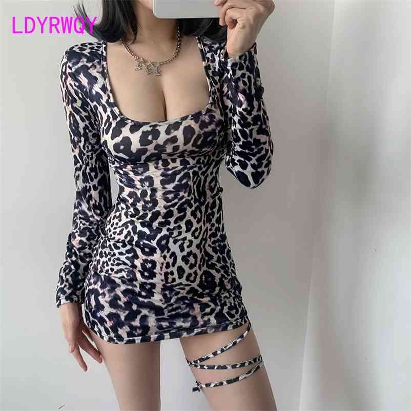 Sexy nightclub big open back cross cut out bandage tassel bottom long sleeve dress 210603, Leopard
Sexy nightclub big open back cross cut out bandage tassel bottom long sleeve dress 210603, Leopard