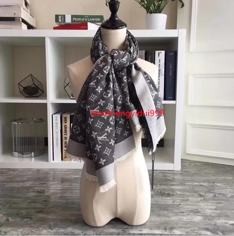016 lvlouisVitton Fashion Classic Scarf letter pattern women Scarf wool Cashmere Shawl winter Warm Scarves 140x140
016 lvlouisVitton Fashion Classic Scarf letter pattern women Scarf wool Cashmere Shawl winter Warm Scarves 140x140