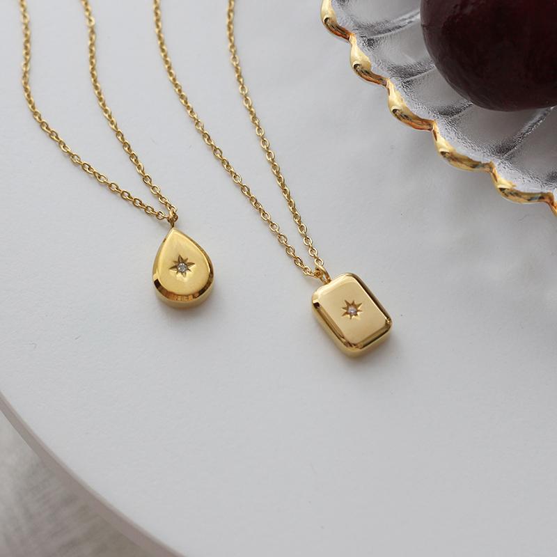 Pendant Necklaces RHYSONG Sweet Water Drop Long Square Stainless Steel Gold Plated Necklace Trendy Jewelry For Women Clavicle Chain NecK
Pendant Necklaces RHYSONG Sweet Water Drop Long Square Stainless Steel Gold Plated Necklace Trendy Jewelry For Women Clavicle Chain NecK