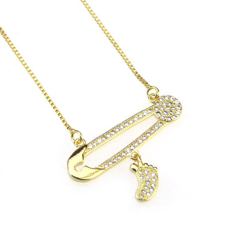 Pendant Necklaces Foot Pin Necklace Copper Gold Plated Platinum Inlaid Zircon
Pendant Necklaces Foot Pin Necklace Copper Gold Plated Platinum Inlaid Zircon