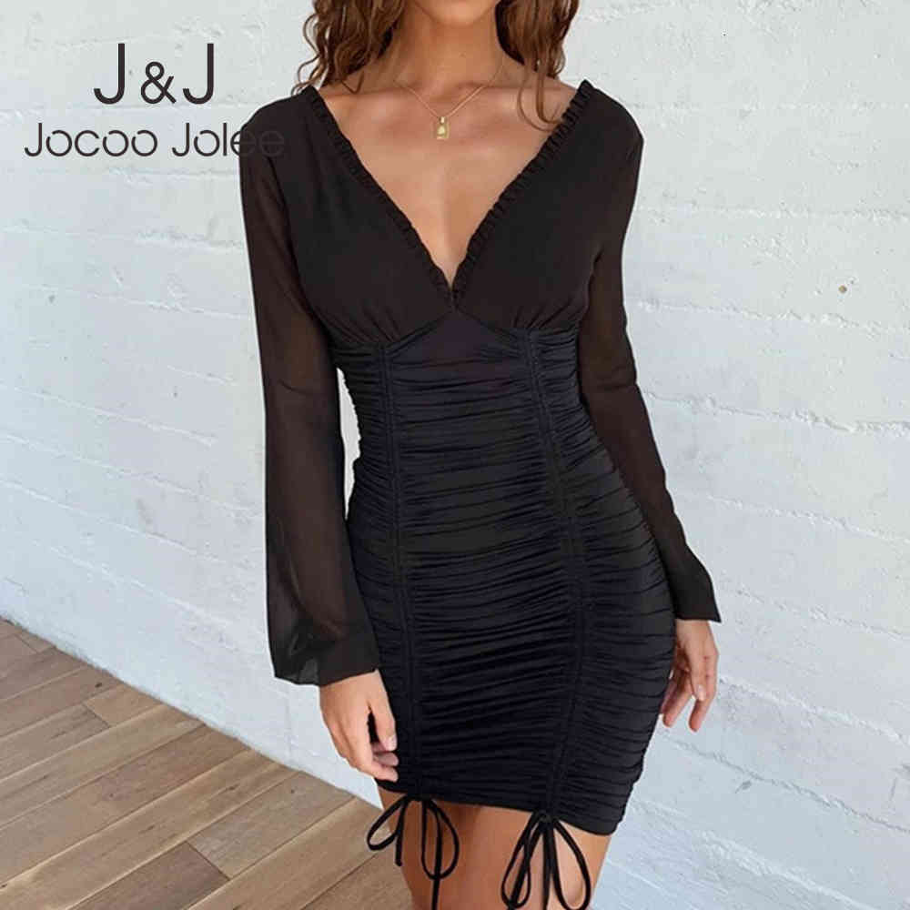 Women Sexy Long Sleeve V Neck Pleated Mini Dress Autumn Winter Pink Black Backless Bodycon Short Dress Lady Party Club Dress 210518
Women Sexy Long Sleeve V Neck Pleated Mini Dress Autumn Winter Pink Black Backless Bodycon Short Dress Lady Party Club Dress 210518