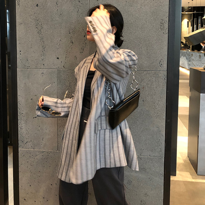 Autumn Women's Handsome Grey Stripe Blazer Casual Large Size Fashion Turn-down Collar Long Sleeve Suit Coat ZC18 210427