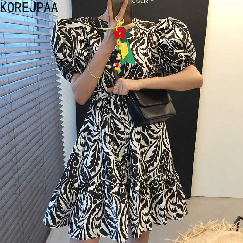 Korejpaa Women Dress Summer French Retro Elegant Temperament Round Neck Chic Print Loose Lantern Sleeve Hem Ruffle Vestidos 210526, Apricot
Korejpaa Women Dress Summer French Retro Elegant Temperament Round Neck Chic Print Loose Lantern Sleeve Hem Ruffle Vestidos 210526, Apricot