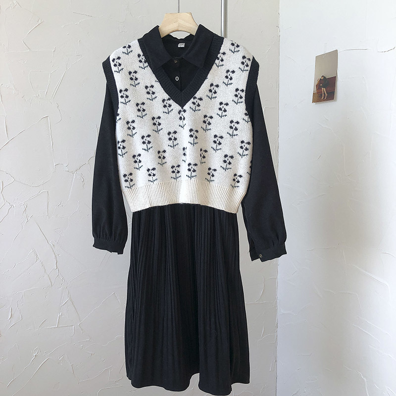 Kimutomo Fashion Two Piece Set Women Spring Style Vintage Jacquard Knitted Vest ladies Turn-down Collar Pleated Dress 210521