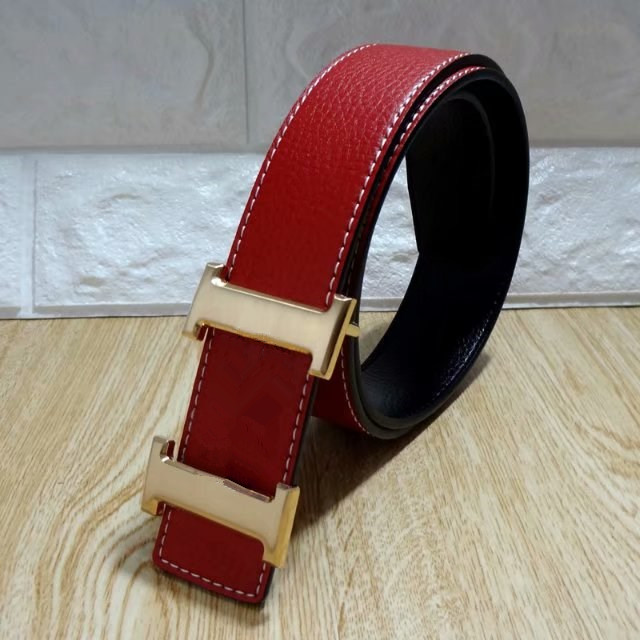 Luxury Designer Men Women Belts of Mens and Womens Belt with Fashion Big Buckle Real Leather Top High Quality, With box
Luxury Designer Men Women Belts of Mens and Womens Belt with Fashion Big Buckle Real Leather Top High Quality, With box