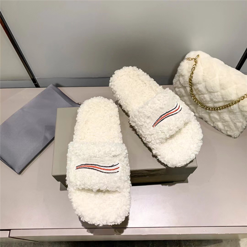winter women Cartoon slippers Hotel bedroom fashion Lazy black white letter women designer shoes sexy Flat Lady 100% keep warm wool flops Large size 35-40, Box
winter women Cartoon slippers Hotel bedroom fashion Lazy black white letter women designer shoes sexy Flat Lady 100% keep warm wool flops Large size 35-40, Box