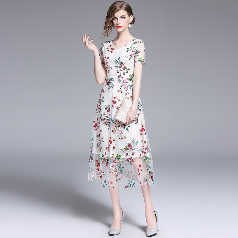 Women Summer Designer Elegant Embroidered Sexy V Neck Cocktail Party Robe Ladies Vintage Mesh Mid-Calf Dress Vestidos 210525, Apricot
Women Summer Designer Elegant Embroidered Sexy V Neck Cocktail Party Robe Ladies Vintage Mesh Mid-Calf Dress Vestidos 210525, Apricot