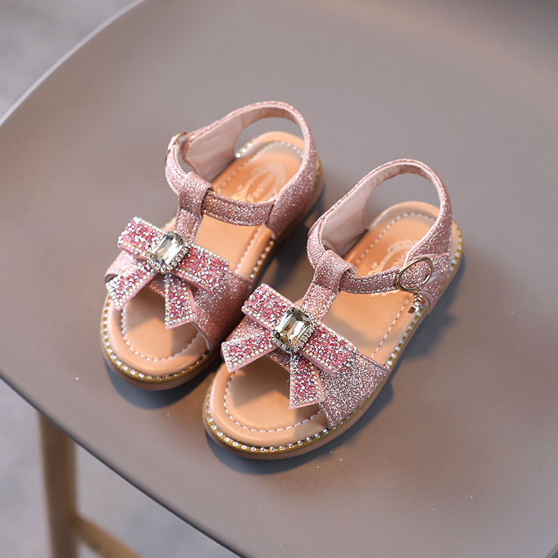 Size 26-36 Kids Bowknot Crystal Princess Sandals For Girls Soft Sole Flat Beach Shoes For Children Open-toe Light Non-slip Shoes, Black
Size 26-36 Kids Bowknot Crystal Princess Sandals For Girls Soft Sole Flat Beach Shoes For Children Open-toe Light Non-slip Shoes, Black