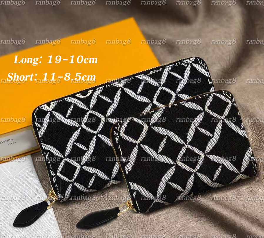 19cm Women's Long zippy Wallets clutch 69994 coin purse small pouch women short wallets card holder with box dust bag 2 colors, Red;black
19cm Women's Long zippy Wallets clutch 69994 coin purse small pouch women short wallets card holder with box dust bag 2 colors, Red;black