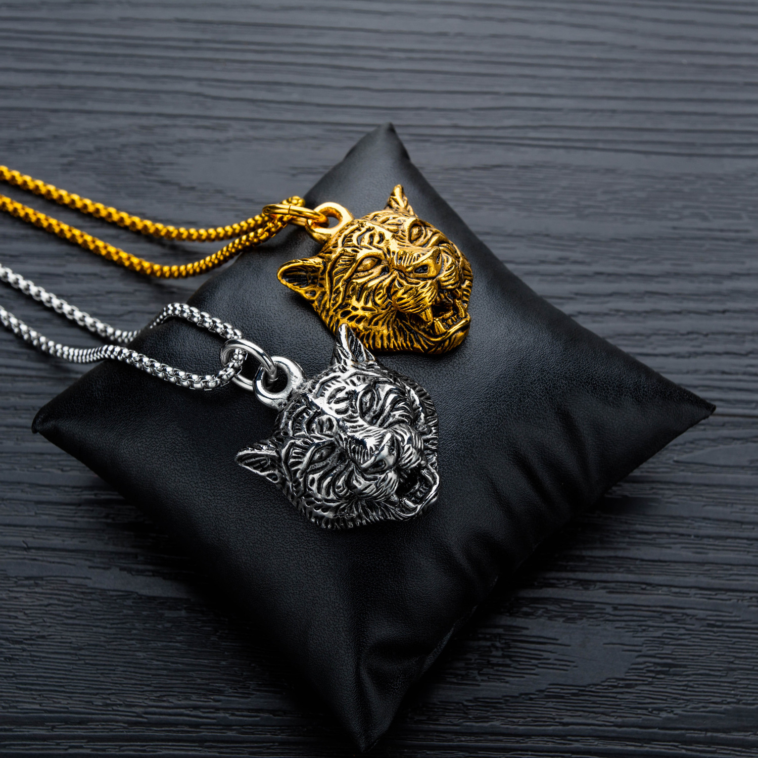 Men's Stainless Steel Pendant Necklace Animal Domineering Tiger Biker with Rolo Chain