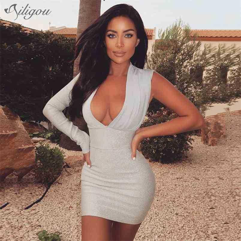 Women's Summer Sexy Deep V Neck Sparkling Silver One Shoulder Mini Bandage Dress Elegant Club Party Vestidos 210525
Women's Summer Sexy Deep V Neck Sparkling Silver One Shoulder Mini Bandage Dress Elegant Club Party Vestidos 210525