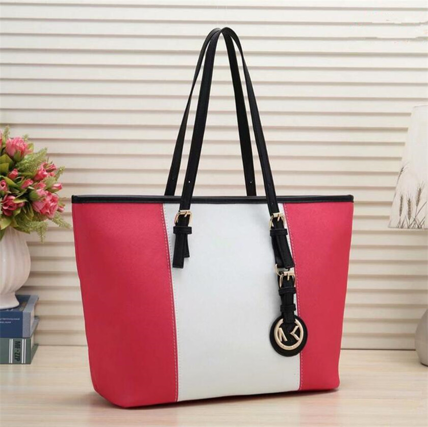 ONTHEGO MM GM bag Luxurys Designers bags handbags High Quality Ladies Chain Shoulder Patent Leather Diamond Evening M45321 luxurybag 137
ONTHEGO MM GM bag Luxurys Designers bags handbags High Quality Ladies Chain Shoulder Patent Leather Diamond Evening M45321 luxurybag 137