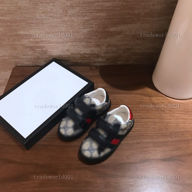 sneaker High Quality Comfortable Baby Boys Girls Casual Shoes White Ace Green Red Stripes
sneaker High Quality Comfortable Baby Boys Girls Casual Shoes White Ace Green Red Stripes