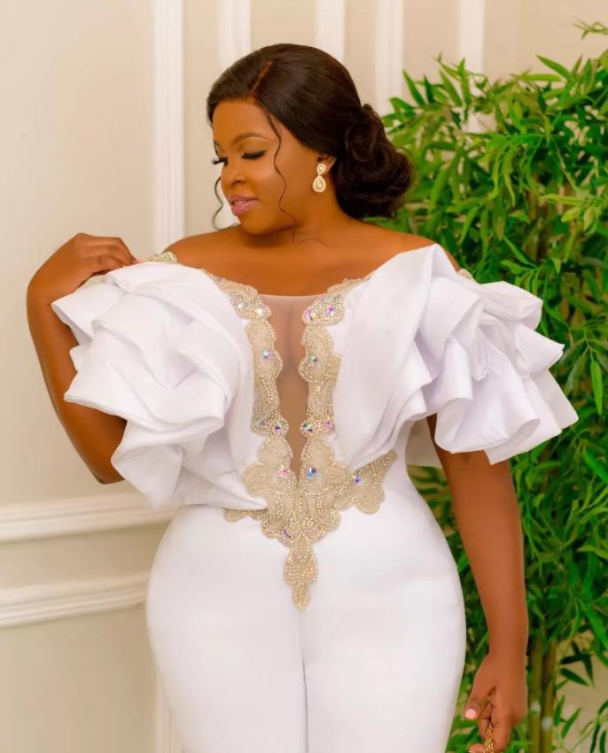 Plus Size Arabic Aso Ebi Luxurious White Jumpsuits Prom Dresses Scoop Beaded Crystals Evening Formal Party Second Reception Birthday Engagement Gowns 