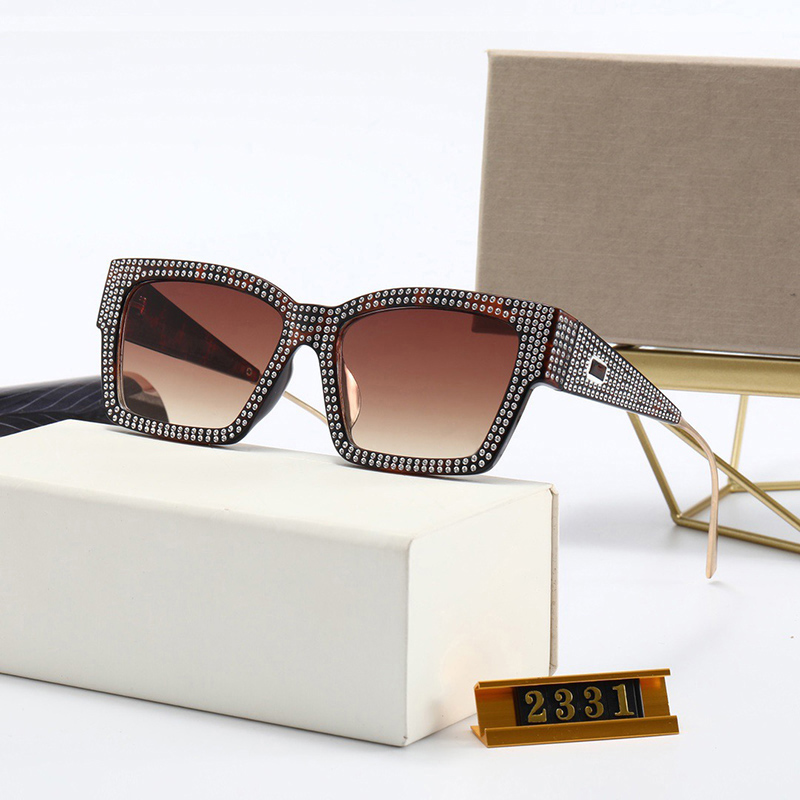 Modern luxury diamond-studded women sunglasses personality PC square frame girl full diamonds black tortoiseshell all-match glasses driving catwalk eyeglasses
Modern luxury diamond-studded women sunglasses personality PC square frame girl full diamonds black tortoiseshell all-match glasses driving catwalk eyeglasses