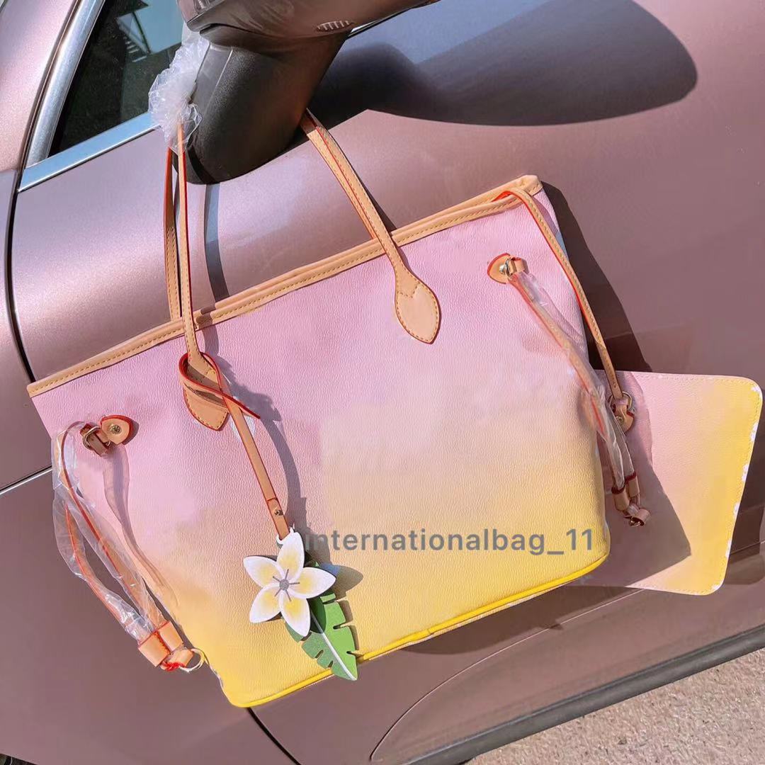 Gradient handbag Luxury designer Shopping bags Lady tote Bag large capacity Classic purse handbags shoulder casual
Gradient handbag Luxury designer Shopping bags Lady tote Bag large capacity Classic purse handbags shoulder casual