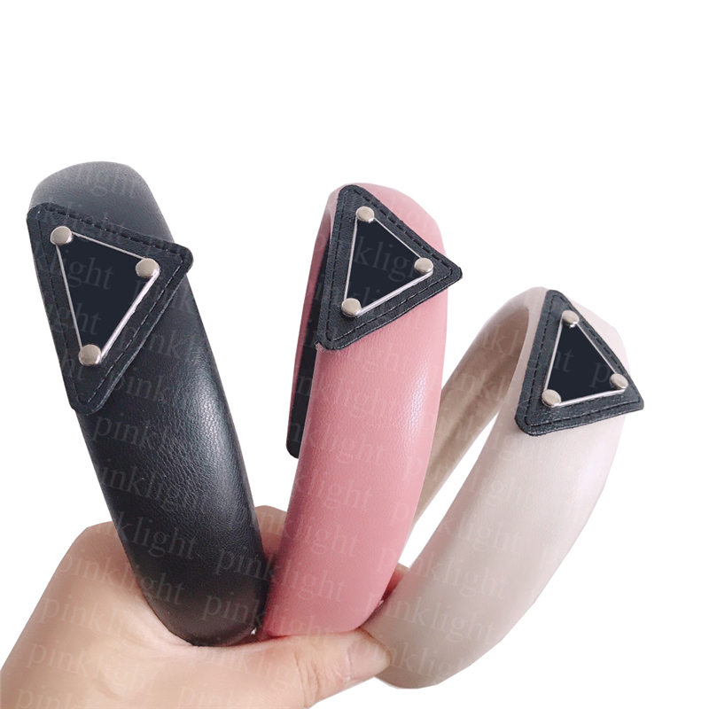 Designers Elastic Headbands Triangle Badge Trendy Hairband Womens INS Fashion Hairbands Classic Birthday Gift For Lady
Designers Elastic Headbands Triangle Badge Trendy Hairband Womens INS Fashion Hairbands Classic Birthday Gift For Lady