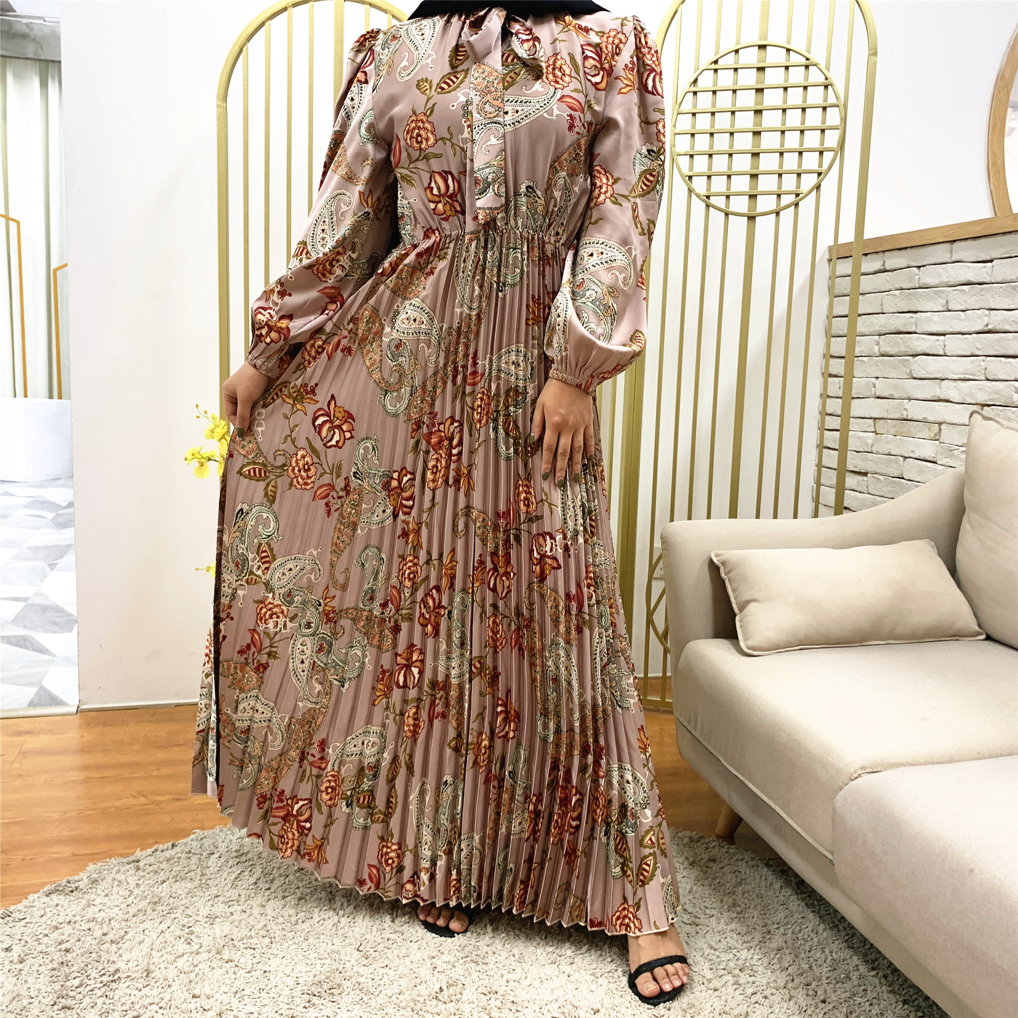turkey abaya dubai muslim fashion abayas for women islamic maxi hijab dress caftan robe musulmans kaftan vestidos largos kimono, Red
turkey abaya dubai muslim fashion abayas for women islamic maxi hijab dress caftan robe musulmans kaftan vestidos largos kimono, Red
