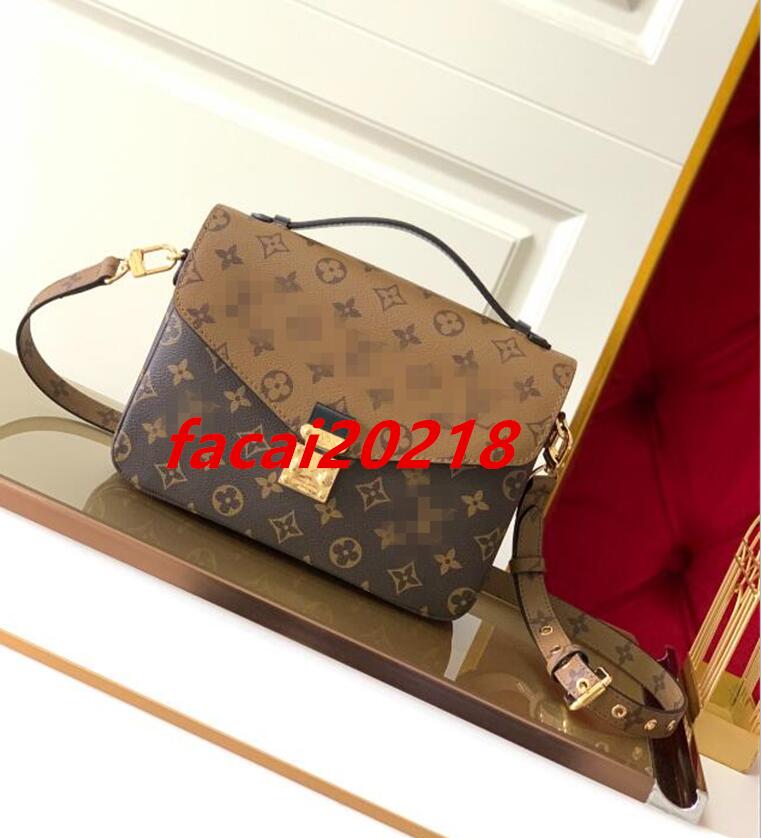 7A Top Quality Woman's desginer Wallet Handbag Women Handbags Crossbody Soho Disco Shoulder Bag Fringed Messenger Bags Purse wallets Classic Style Holders tags T003
7A Top Quality Woman's desginer Wallet Handbag Women Handbags Crossbody Soho Disco Shoulder Bag Fringed Messenger Bags Purse wallets Classic Style Holders tags T003
