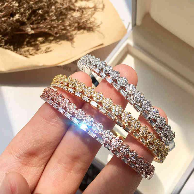 Charm Bracelets 08 Sparkle Copper Micro Inlay Six Diamond Small Flower Long Bracelet Three Colors