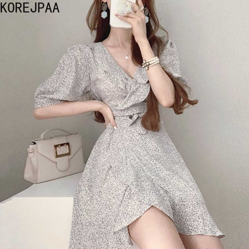 Korejpaa Women Dress Summer Korean Temperament Gentle Ruffled Lapel Tie Waist Puff Sleeve Irregular Floral Chiffon Vestidos 210526, Dark blue
Korejpaa Women Dress Summer Korean Temperament Gentle Ruffled Lapel Tie Waist Puff Sleeve Irregular Floral Chiffon Vestidos 210526, Dark blue