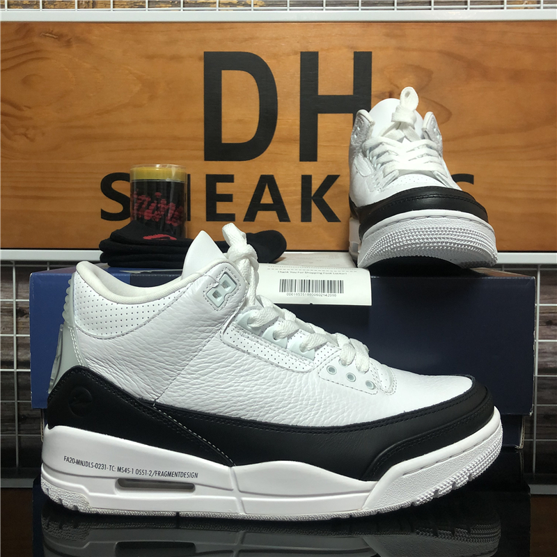 Top Quality Jumpman 3 Men Basketball Shoes UNC Fragment Red Black White Cement Varsity Royal Flight Mens Womens Outdoor Platform Sport Trainers Sneakers With Box, Customize
Top Quality Jumpman 3 Men Basketball Shoes UNC Fragment Red Black White Cement Varsity Royal Flight Mens Womens Outdoor Platform Sport Trainers Sneakers With Box, Customize