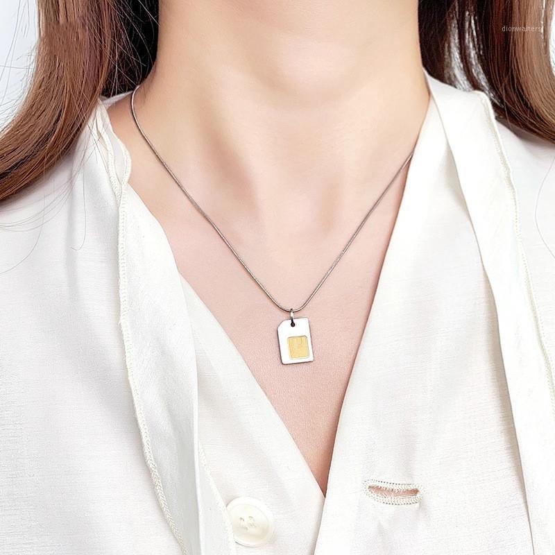 Chains Personality Gold Silver Color Phone Card Shape Pendant Necklace For Women Girl Metal Geometric Short Chain Choker Necklaces
Chains Personality Gold Silver Color Phone Card Shape Pendant Necklace For Women Girl Metal Geometric Short Chain Choker Necklaces