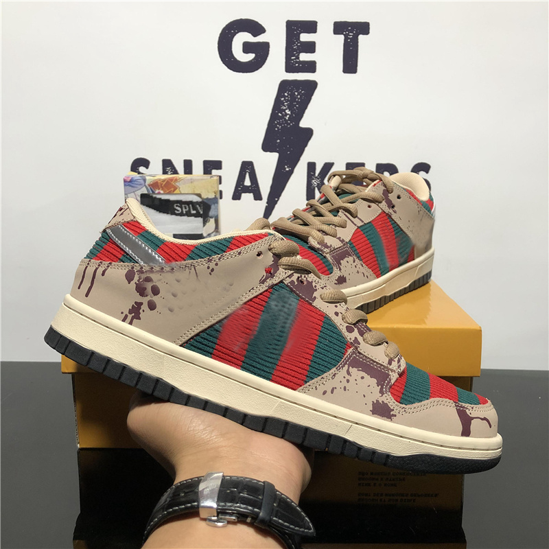 Top Quality Mens Womens Sb Low Shoes Chunky Bears Medicom Toy Kentucky Travis Scotts Orange Civilist Men Women Casual Sneakers, Customize
Top Quality Mens Womens Sb Low Shoes Chunky Bears Medicom Toy Kentucky Travis Scotts Orange Civilist Men Women Casual Sneakers, Customize