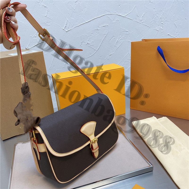 Designers Women Shoulder Crossbody Bags Genuine Leather Small Flap One Side Handbags Fashion Brand Outside Sport Lady Handbag Famous Design Medium Size Hand Bag, Make up the difference
Designers Women Shoulder Crossbody Bags Genuine Leather Small Flap One Side Handbags Fashion Brand Outside Sport Lady Handbag Famous Design Medium Size Hand Bag, Make up the difference