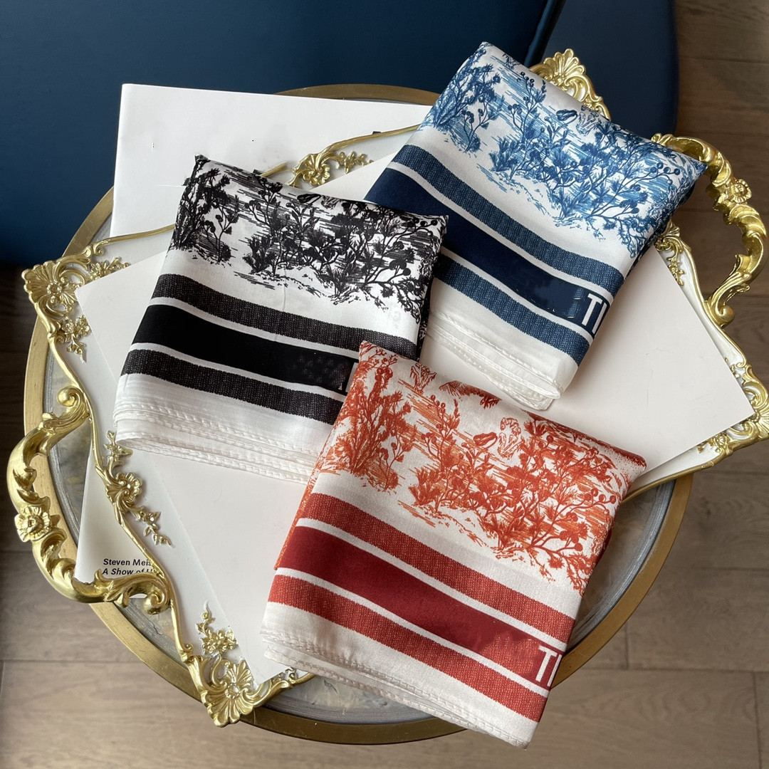 High quality fashion ladies silk scarves, classic all-match 100% silk elegant beautiful scarf tie dress accessories 53*53cm, Blue;gray
High quality fashion ladies silk scarves, classic all-match 100% silk elegant beautiful scarf tie dress accessories 53*53cm, Blue;gray