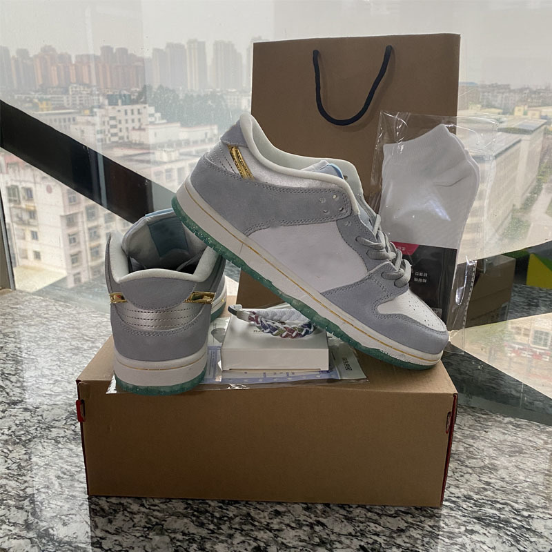 Shoes Chunky Dunk Running Orange Yellow Low Safari Syracuse Mischief StrangeLove Platform Sb Dunks Women Skateboard 36-46
Shoes Chunky Dunk Running Orange Yellow Low Safari Syracuse Mischief StrangeLove Platform Sb Dunks Women Skateboard 36-46
