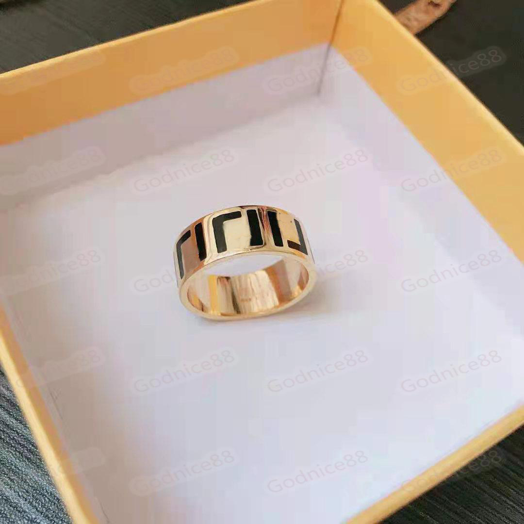 Designer Luxurys Band Ring Classic Double F Brand Letter Design Gold Rings Fashion Women Men High Quality Couple Lover Jewelry Gift, Silver
Designer Luxurys Band Ring Classic Double F Brand Letter Design Gold Rings Fashion Women Men High Quality Couple Lover Jewelry Gift, Silver
