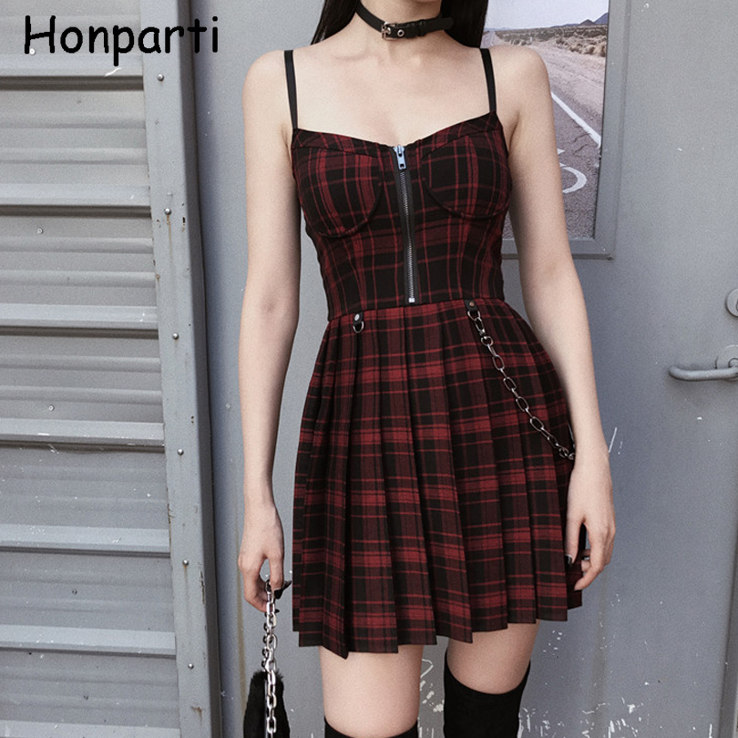 Dark Gothic Womens Autumn Strap Plaid Mini Dress High Waist V-neck Female Street Fashion Pleated A-line Dresses Lady Clothing, Black
Dark Gothic Womens Autumn Strap Plaid Mini Dress High Waist V-neck Female Street Fashion Pleated A-line Dresses Lady Clothing, Black