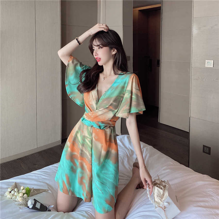 Yedinas Tie Dye Summer V Neck Jumpsuit Shorts Women Traf Beach Style Playsuit Chiffon Bodysuit Print Female Sexy Rompers Boho 210527
