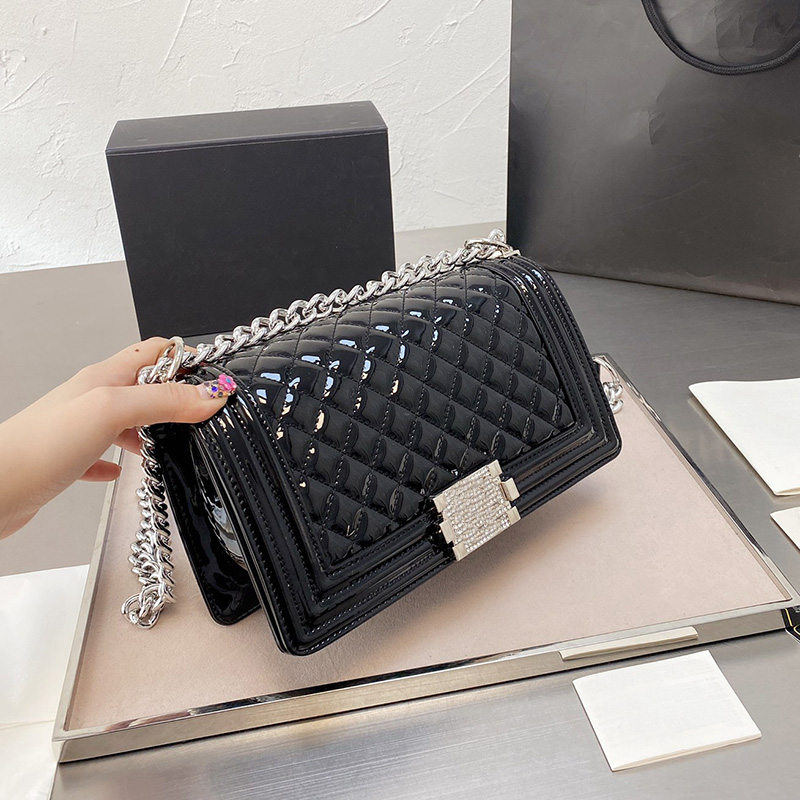 Famous Boys Fashion Womens Patent Leather Bags Classic Mini Flap Le High Quality Silver-Tone Meatl 6 Colors 25C Multi Pochette Messenger Crossbody Luxury_handbags, Black
Famous Boys Fashion Womens Patent Leather Bags Classic Mini Flap Le High Quality Silver-Tone Meatl 6 Colors 25C Multi Pochette Messenger Crossbody Luxury_handbags, Black