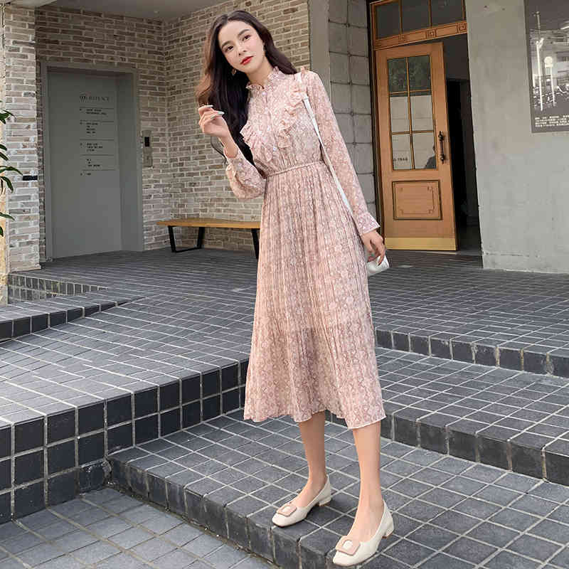 Spring Elegant Stand Collar Ruffles Women Dress Long Sleeve Geometric Plaid Female Chiffon Pleated Vestidos 210520