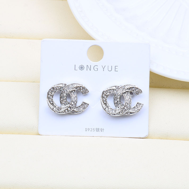 18K Gold Plated Luxury Brand Designers Double Letters Stud Clip Chain Geometric Famous Women 925 Silver Crystal Rhinestone Earring Love Gift Wedding Party Jewerlry
18K Gold Plated Luxury Brand Designers Double Letters Stud Clip Chain Geometric Famous Women 925 Silver Crystal Rhinestone Earring Love Gift Wedding Party Jewerlry