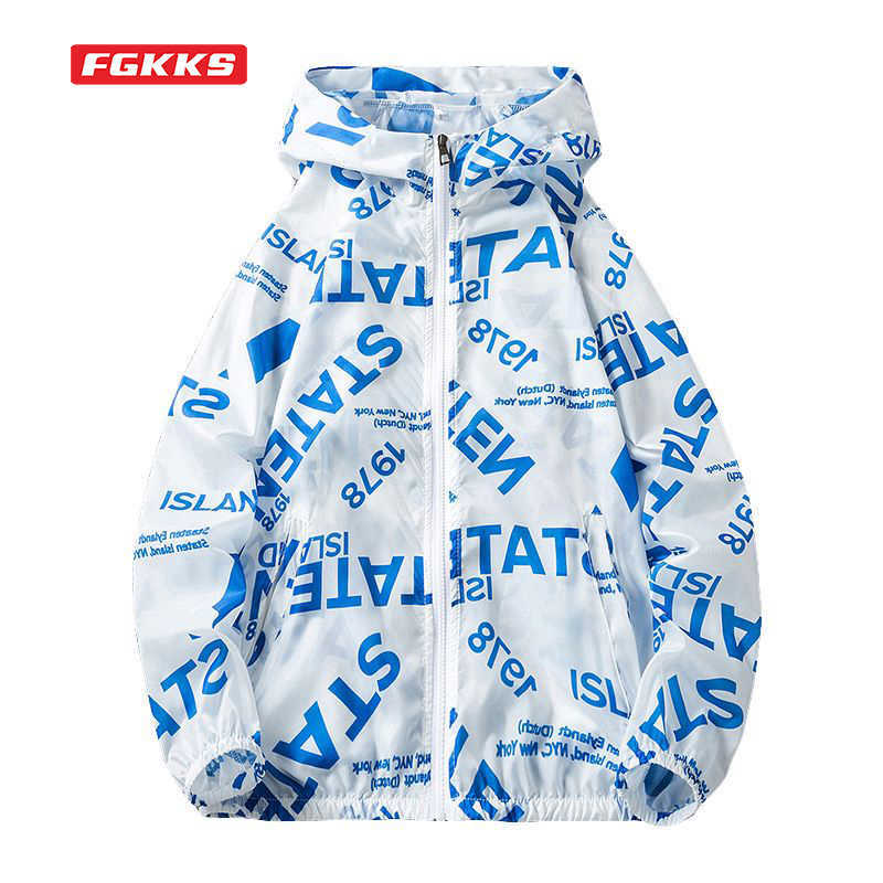 FGKKS 2021 Summer Windbreaker Sunscreen Jacket Outwear Sports Riding Thin Hooded Jacket Mens Fashion Beach Printing Brand Jacket X0621, Pink
FGKKS 2021 Summer Windbreaker Sunscreen Jacket Outwear Sports Riding Thin Hooded Jacket Mens Fashion Beach Printing Brand Jacket X0621, Pink