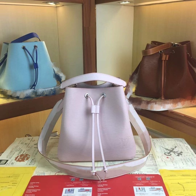 2021 fashion luxury designer women's handbag crossover bag double shoulder leather high quality handbag cow leather Bucket Bag, 01
2021 fashion luxury designer women's handbag crossover bag double shoulder leather high quality handbag cow leather Bucket Bag, 01