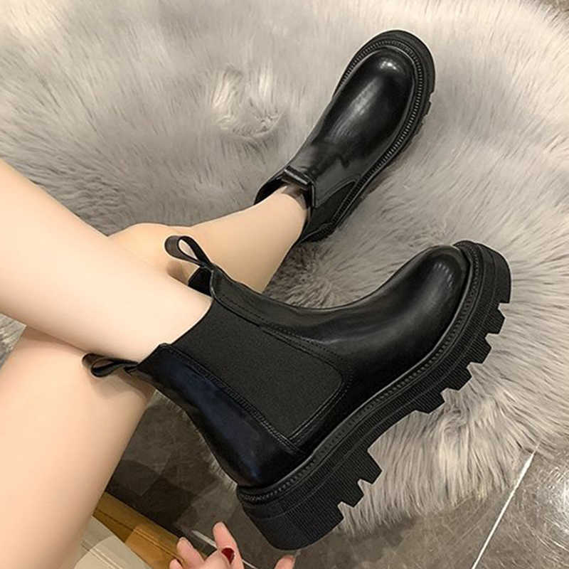 Autumn Winter Chelsea Boots Women Platform Brown Black Beige White Ankle Boots For Women Fur Short Chunky Punk Gothic Shoes 210911