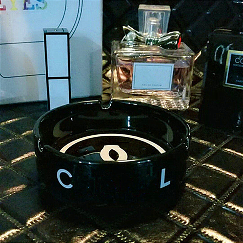 COCO CHANNEL Ashtray Collectable Companion Gallery Trendy Original House Ceramic Ashtrays Tabletop Arts Crafts Items Storage Tray
COCO CHANNEL Ashtray Collectable Companion Gallery Trendy Original House Ceramic Ashtrays Tabletop Arts Crafts Items Storage Tray