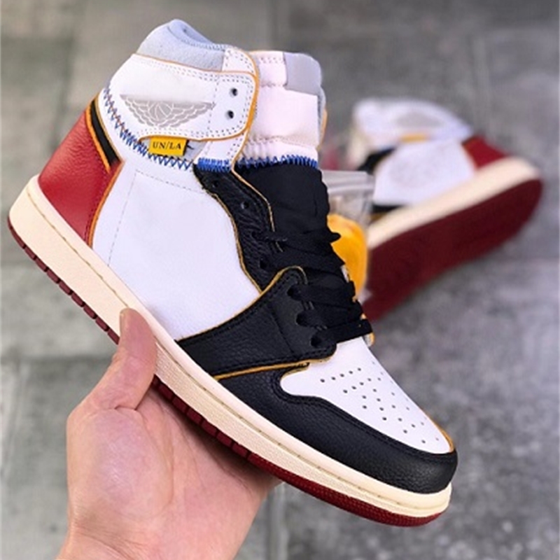 top BasketballShoes Union X High OG NRG Los Angeles 1 Black Toe Blue 1S Mens Outdoor Trainers Sneakers BV1300-106 BV1300-146WLNP
top BasketballShoes Union X High OG NRG Los Angeles 1 Black Toe Blue 1S Mens Outdoor Trainers Sneakers BV1300-106 BV1300-146WLNP