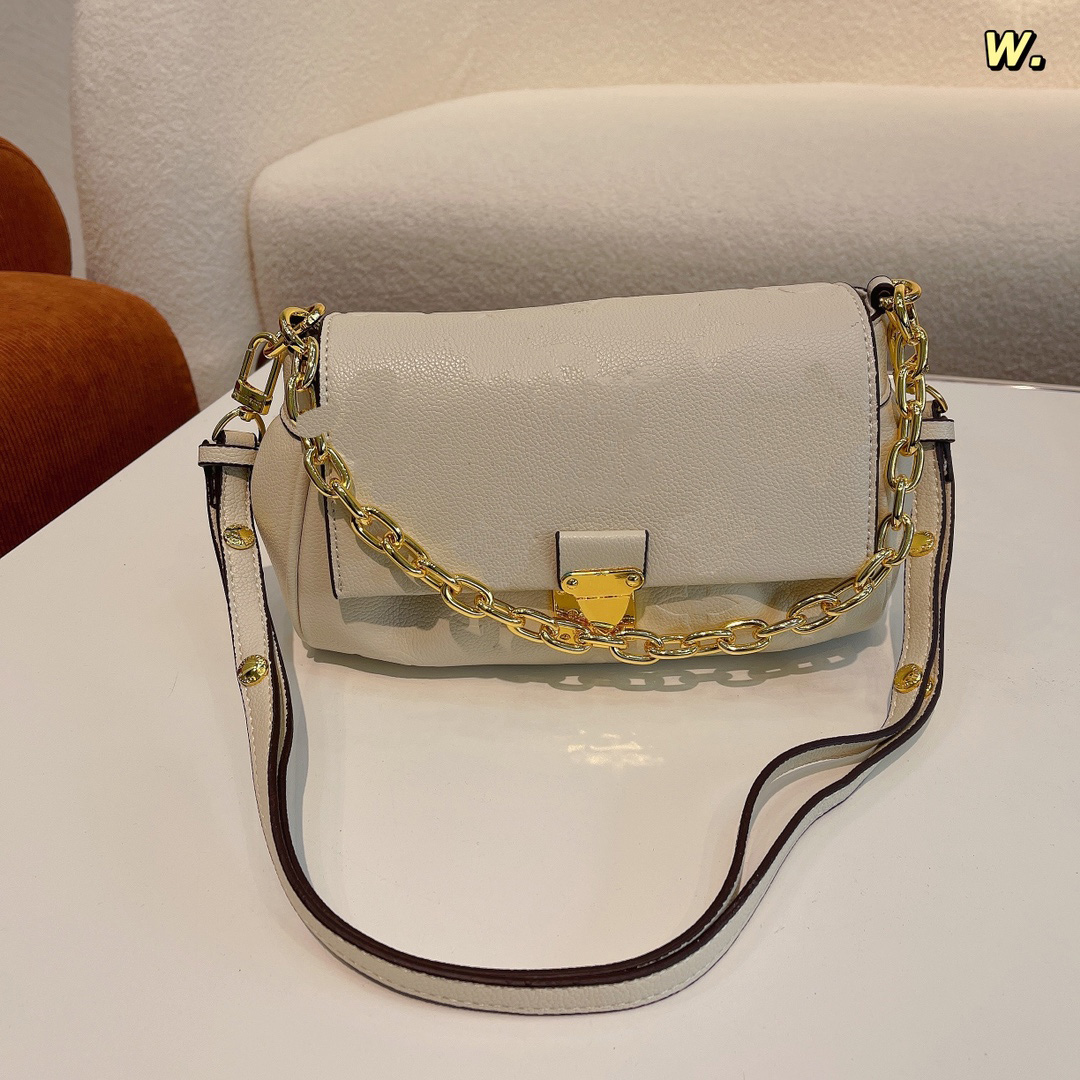 Fashion Bags Handbags All-match fashion retro postman small square bag shoulder messenger chain female Handbags, Single shot will not be shippe
Fashion Bags Handbags All-match fashion retro postman small square bag shoulder messenger chain female Handbags, Single shot will not be shippe