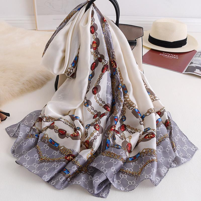 Scarves 2021 Fashion 180X90CM Bandanna Female Sunscreen Dustproof Shawls Autumn And Winter Chain Print Beach Towel
Scarves 2021 Fashion 180X90CM Bandanna Female Sunscreen Dustproof Shawls Autumn And Winter Chain Print Beach Towel
